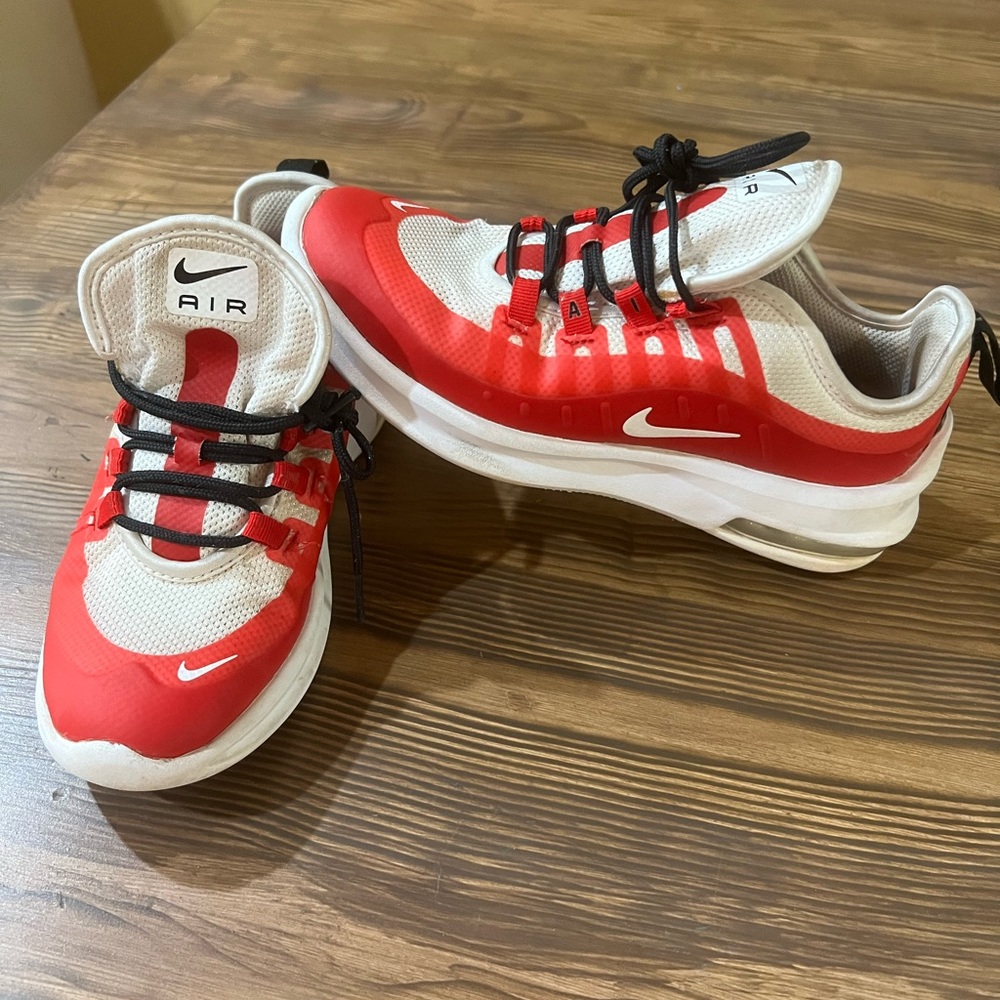 Nike Air youth size 3